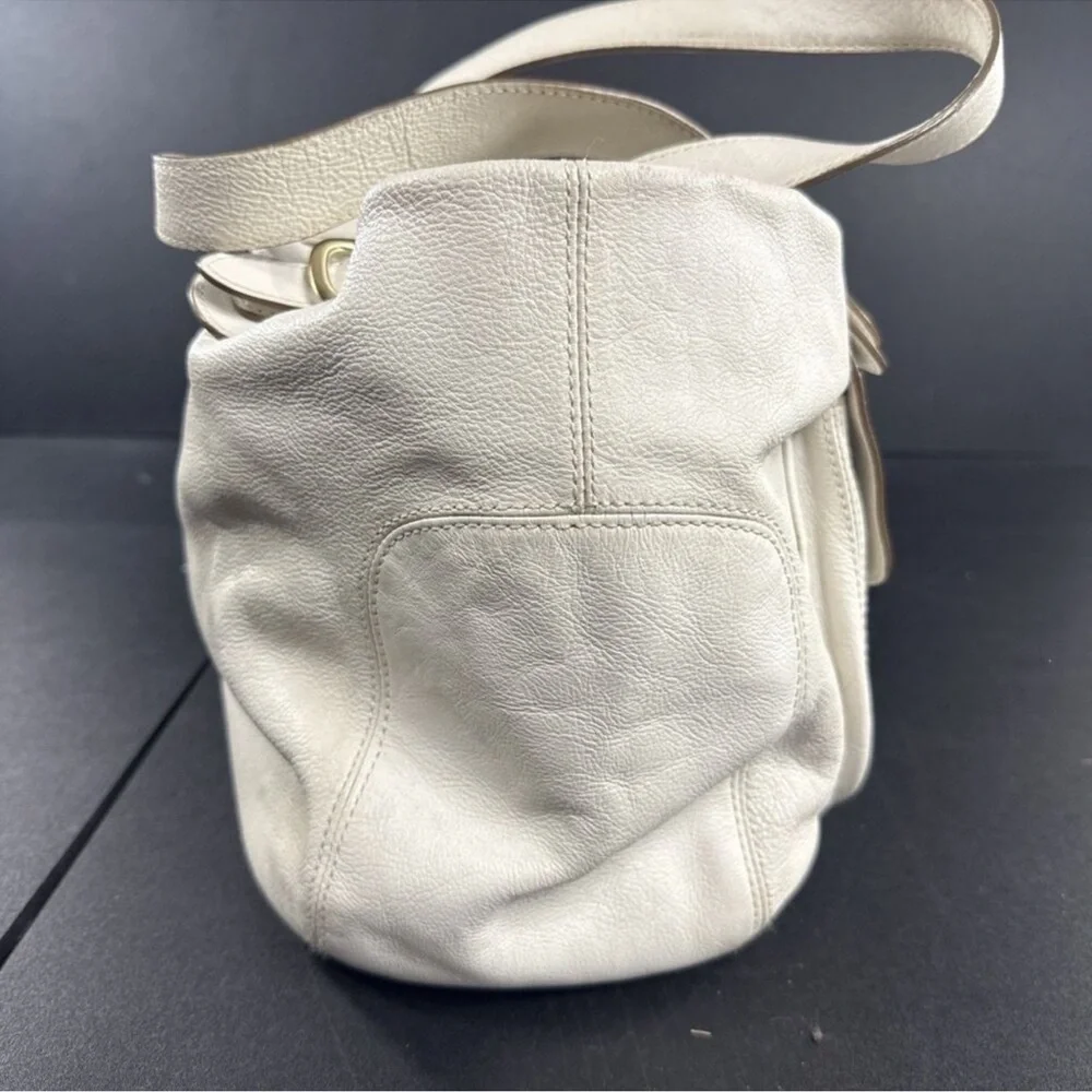 Michael Kors Cream Leather Downtown Hudson Shoulder Bag with Gold Accents